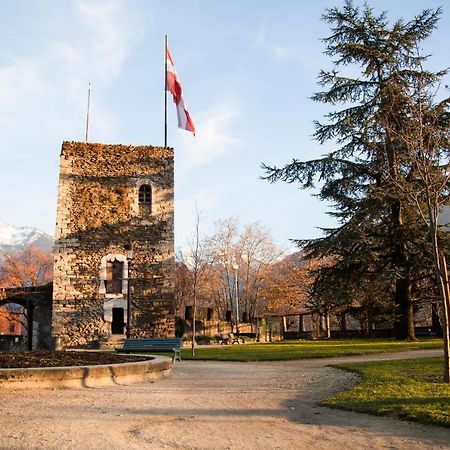 Hotel ULVF La Citadelle de Conflans Albertville Exterior foto